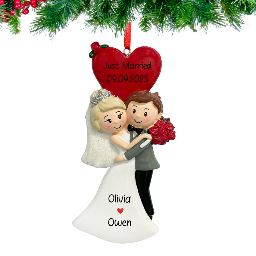 Just married Couple engaged wedding ornament names & date