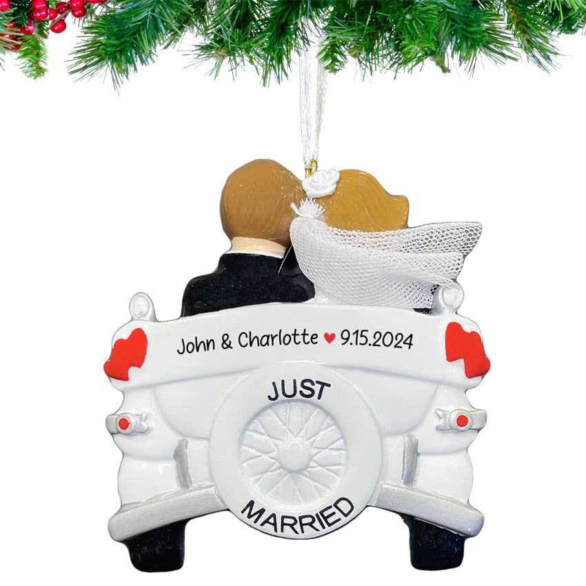 Personalized Just Married Couple in Wedding Car Christmas Ornament